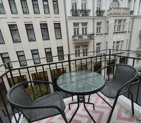 Cicha Cosy Corners Center